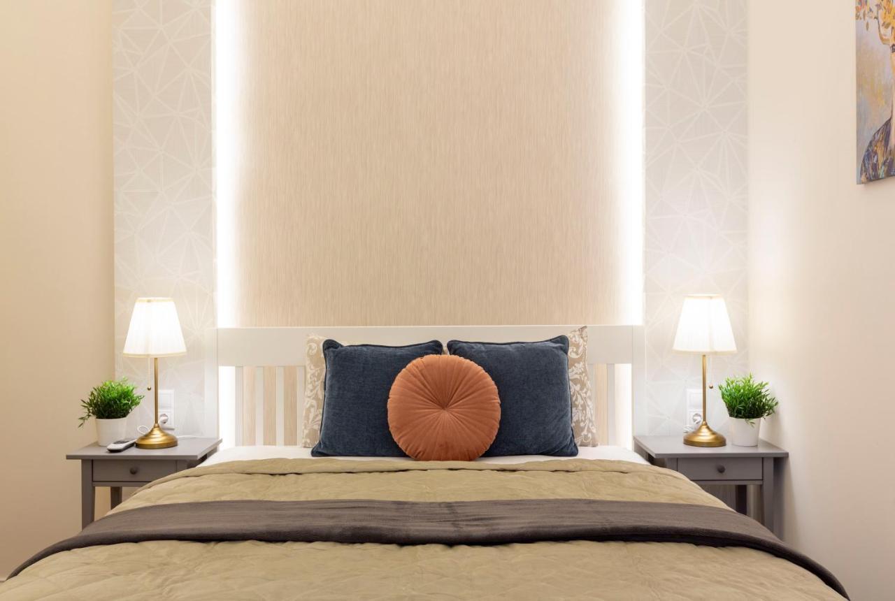 Luxurious Central Apartment In Liszt Ferenc Square Budapesta Exterior foto